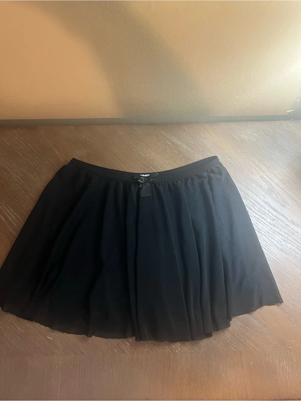 Black Mesh Pull-On Ballet Dance Skirt with Bow Detail Size Youth L/XL